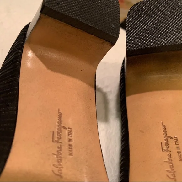 Ladies Ferragamo Shoes - Picture 4 of 7